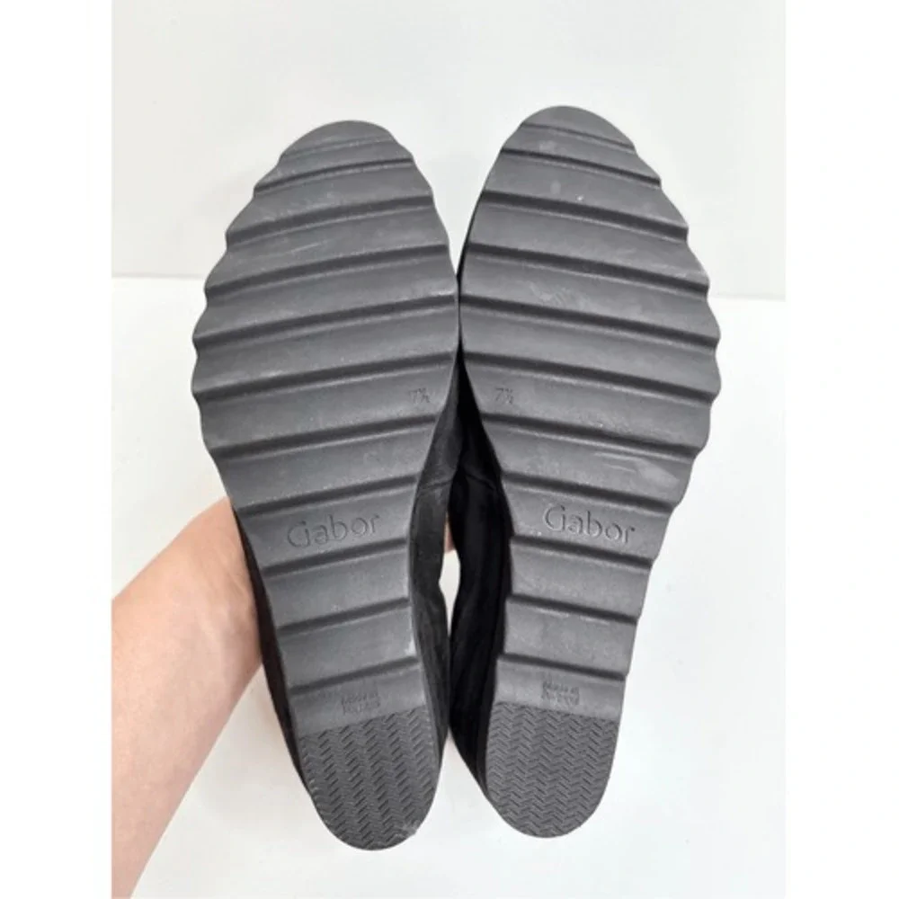 Gabor Sacchetto Black Suede Wedge Pumps Round Toe Scalloped‎ Sole Shoes 9.5